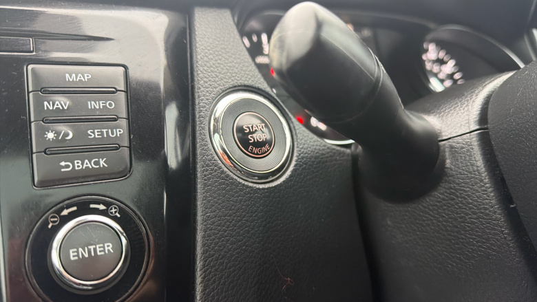 Nissan Qashqai 1.6 dCi Tekna 5dr Xtronic Diesel Hatchback